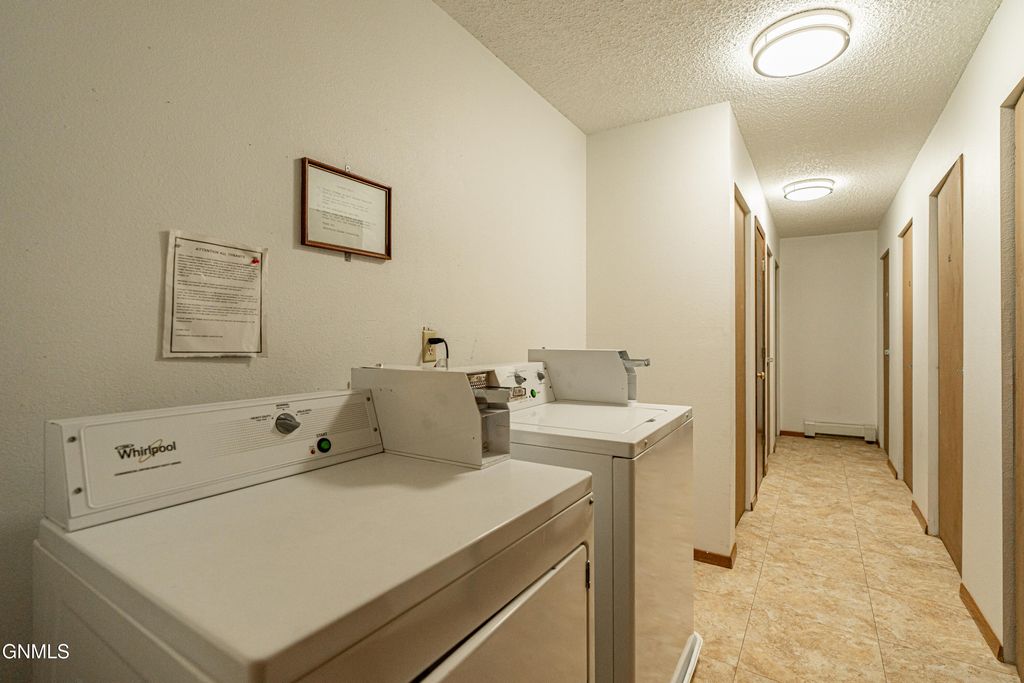 1112 Portland Drive, Bismarck, ND 58504 photo 10