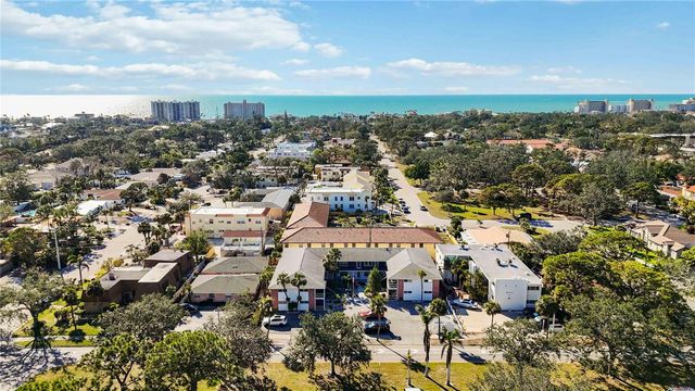 236 HARBOR DRIVE S 202, Venice, FL 34285