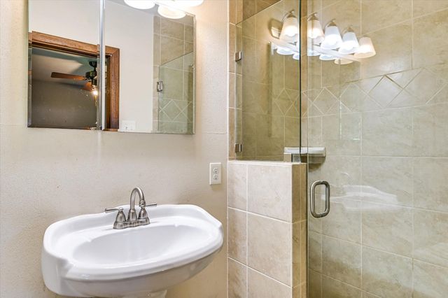 502 Sunset CIR, Austin, TX 78704