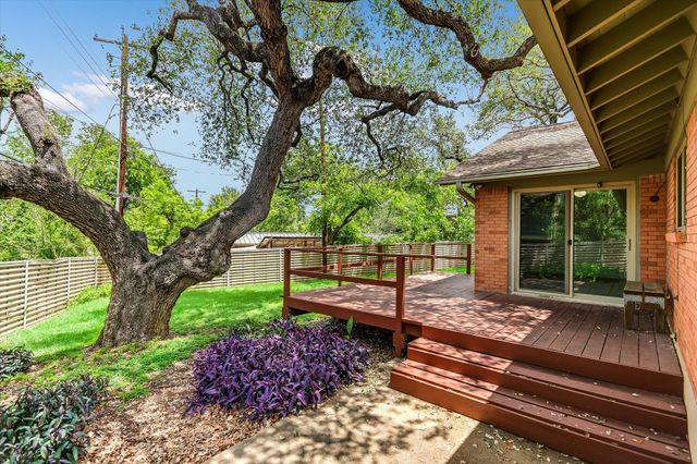 502 Sunset CIR, Austin, TX 78704