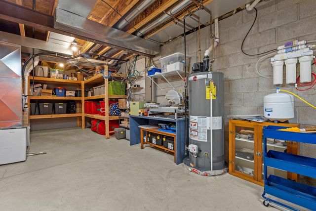 W231N7902 Martin COURT, Sussex, WI 53089