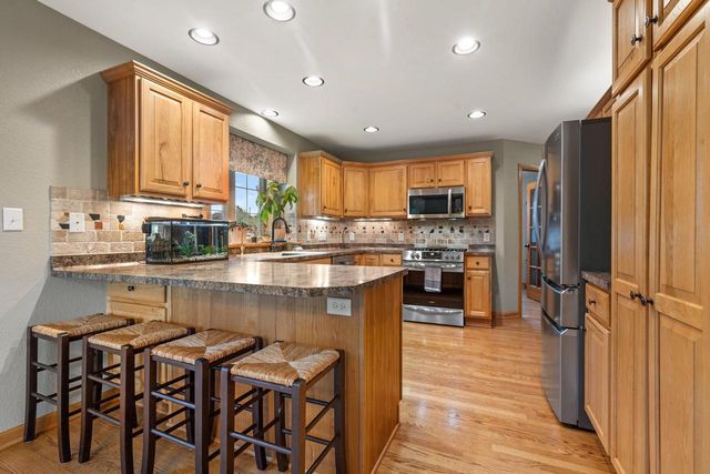 W231N7902 Martin COURT, Sussex, WI 53089