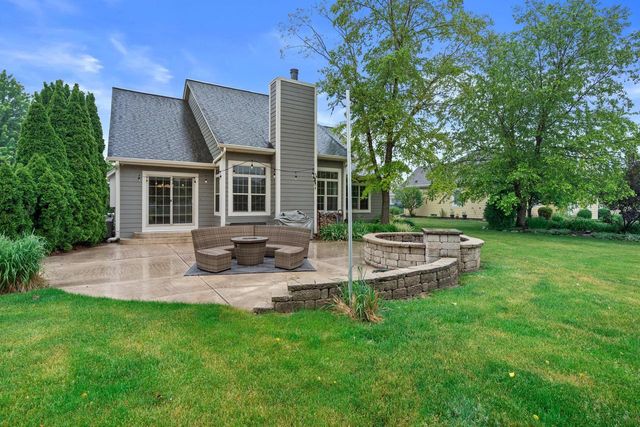 W231N7902 Martin COURT, Sussex, WI 53089