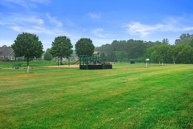 W231N7902 Martin COURT, Sussex, WI 53089
