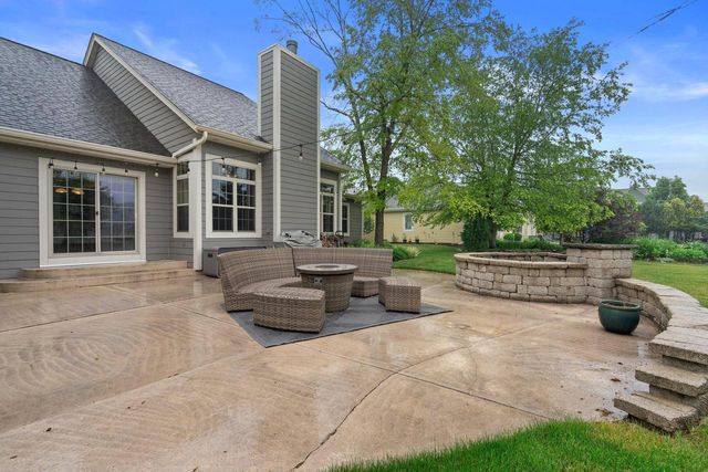 W231N7902 Martin COURT, Sussex, WI 53089