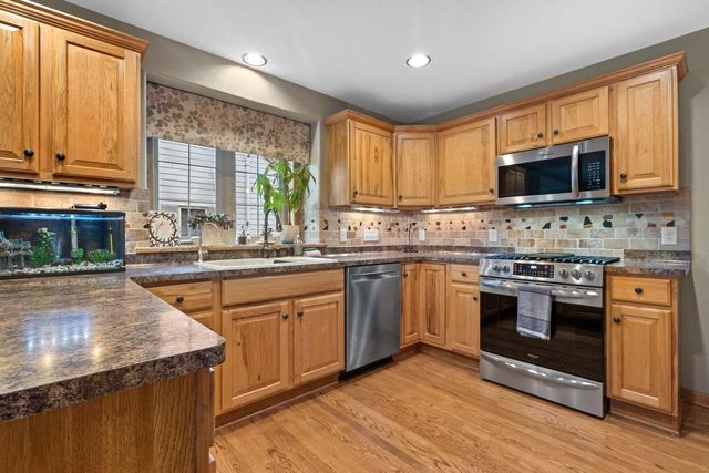 W231N7902 Martin COURT, Sussex, WI 53089