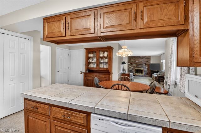 2379 Tanglewood Drive, Salem, OH 44460