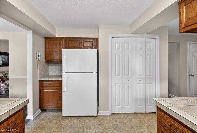 2379 Tanglewood Drive, Salem, OH 44460