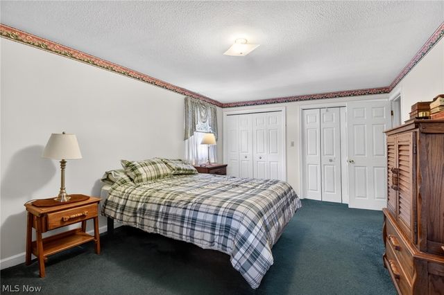2379 Tanglewood Drive, Salem, OH 44460