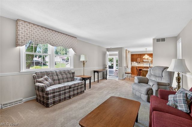2379 Tanglewood Drive, Salem, OH 44460