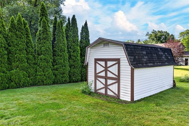 2379 Tanglewood Drive, Salem, OH 44460