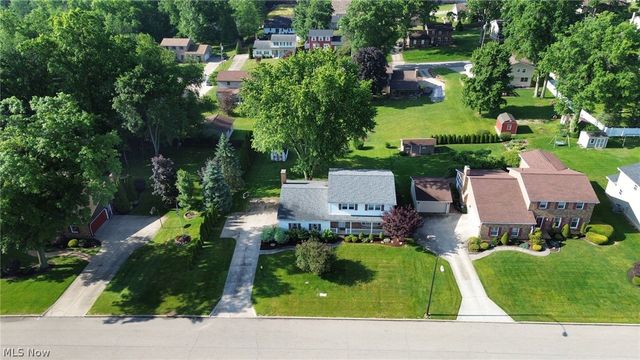 2379 Tanglewood Drive, Salem, OH 44460