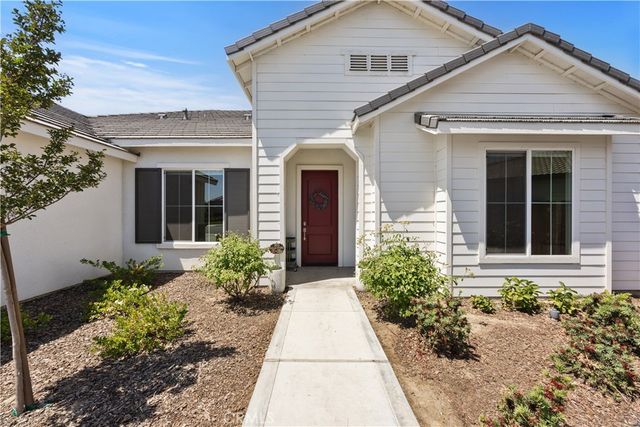 719 Winooski Court, Bakersfield, CA 93314