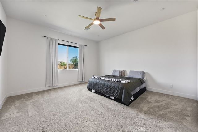 719 Winooski Court, Bakersfield, CA 93314
