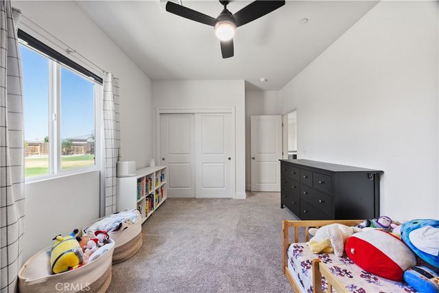 719 Winooski Court, Bakersfield, CA 93314