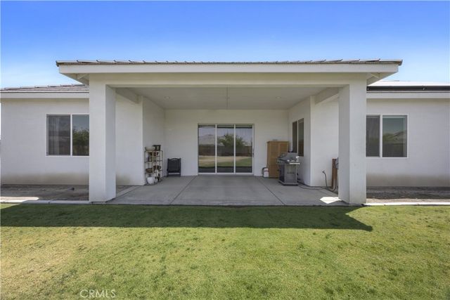 719 Winooski Court, Bakersfield, CA 93314