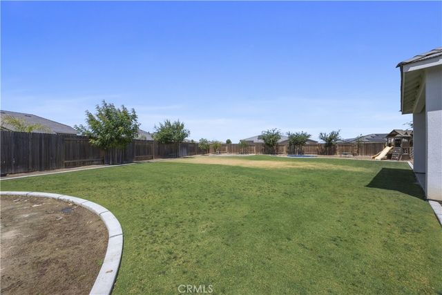 719 Winooski Court, Bakersfield, CA 93314