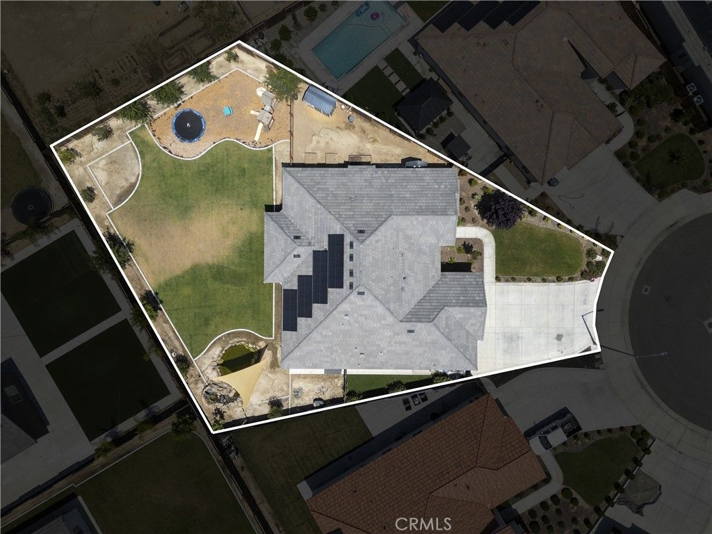 719 Winooski Court, Bakersfield, CA 93314