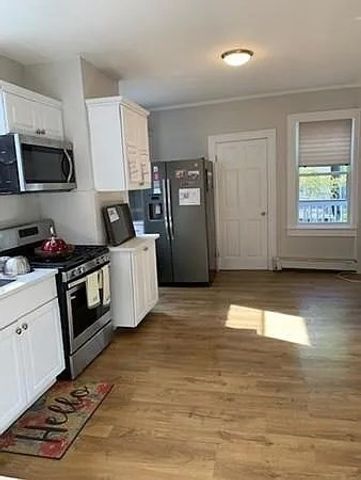420 Saratoga Street 3, Boston, MA 02128