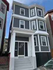 420 Saratoga Street 3, Boston, MA 02128