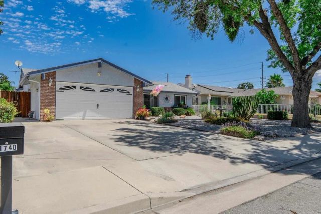 1740 Walden Lane, Hemet, CA 92545