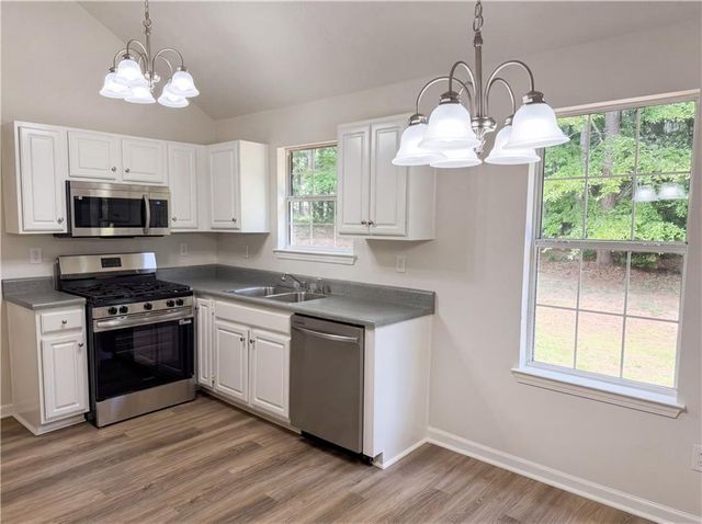 525 Michael Circle, Monroe, GA 30655