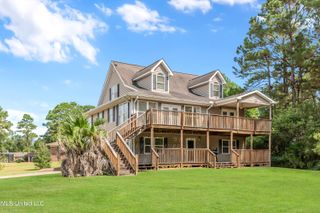 1405 Rue Versailles, Gautier, MS 39553