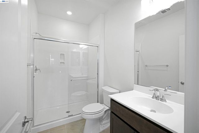3818 Norbridge Ave, Castro Valley, CA 94546