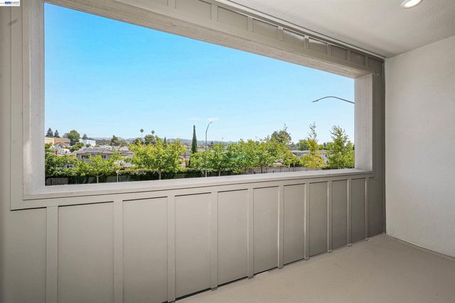 3818 Norbridge Ave, Castro Valley, CA 94546