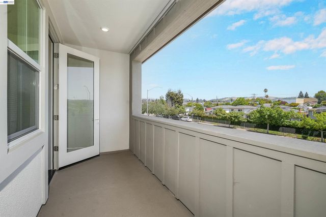 3818 Norbridge Ave, Castro Valley, CA 94546