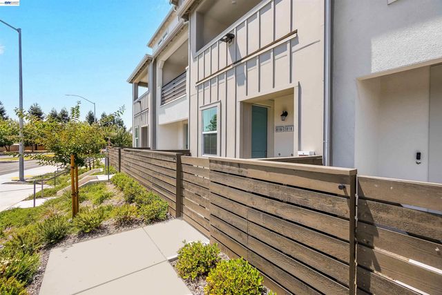 3818 Norbridge Ave, Castro Valley, CA 94546