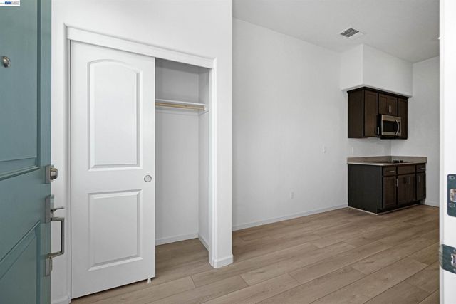 3818 Norbridge Ave, Castro Valley, CA 94546