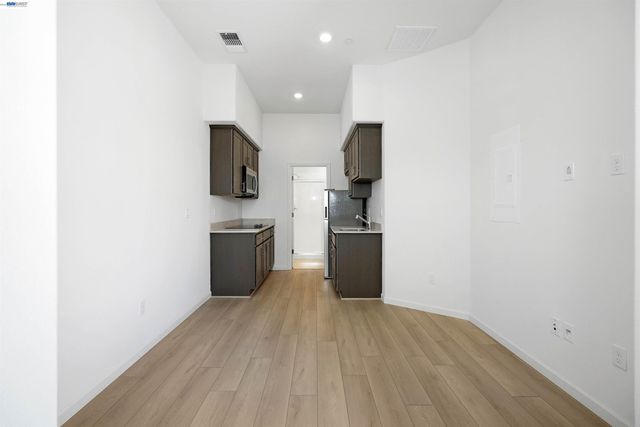 3818 Norbridge Ave, Castro Valley, CA 94546