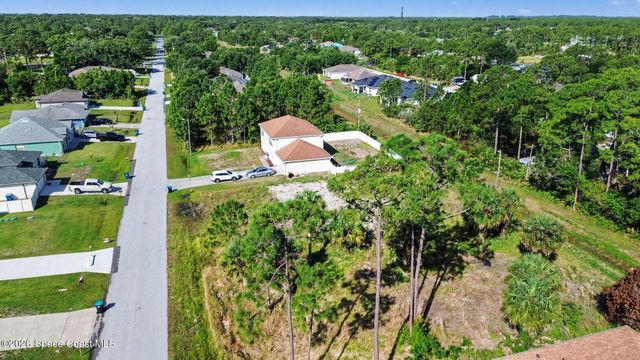 1067 Westport Street SE, Palm Bay, FL 32909