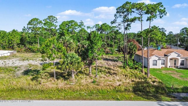 1067 Westport Street SE, Palm Bay, FL 32909