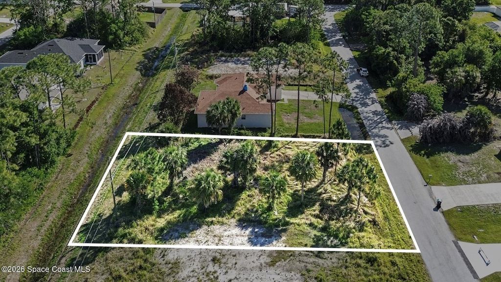 1067 Westport Street SE, Palm Bay, FL 32909
