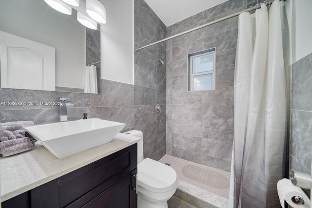 644 NE 82nd Ter, Miami, FL 33138