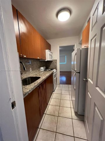 644 NE 82nd Ter, Miami, FL 33138