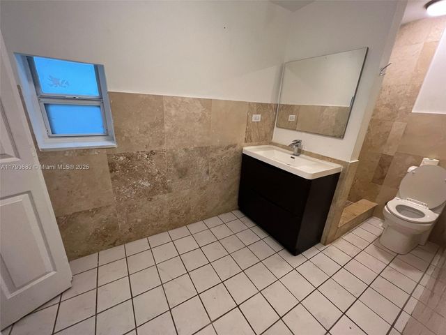 644 NE 82nd Ter, Miami, FL 33138