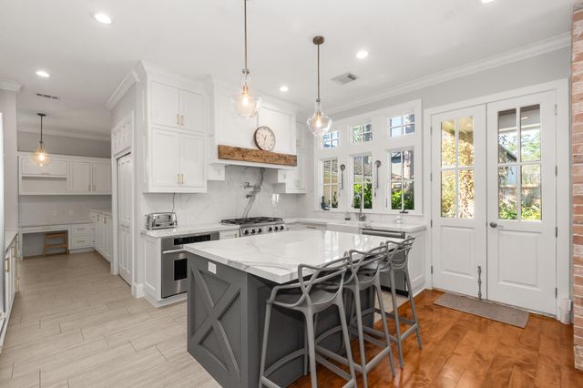 1503 Johanna Drive, Houston, TX 77055