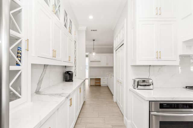 1503 Johanna Drive, Houston, TX 77055
