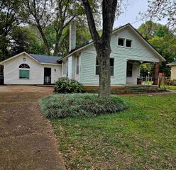 3652 GRAVES DR, Memphis, TN 38116