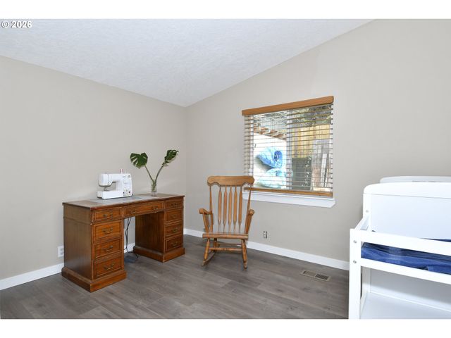 17848 Se SUE Ln, Sandy, OR 97055