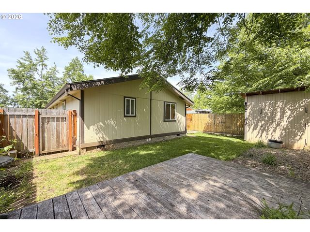 17848 Se SUE Ln, Sandy, OR 97055