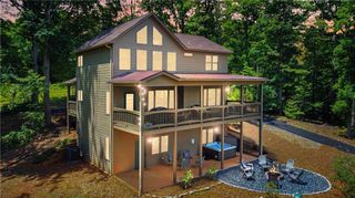196 Grayson Point, Blue Ridge, GA 30513