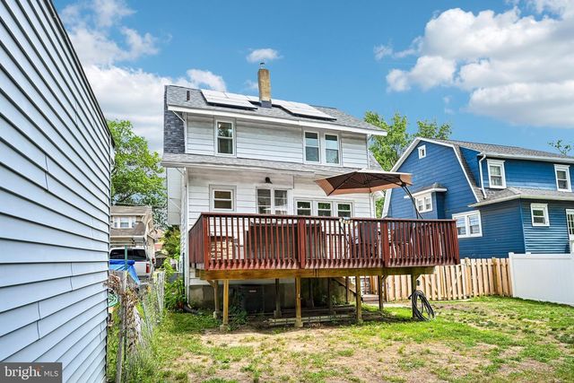5 OGDEN AVE, Collingswood, NJ 08108