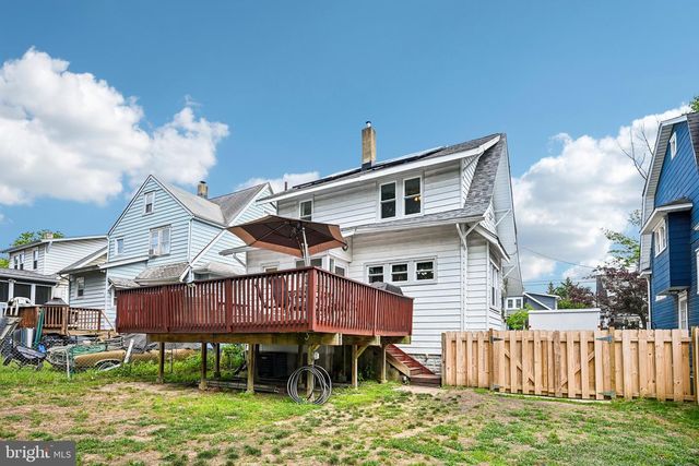 5 OGDEN AVE, Collingswood, NJ 08108