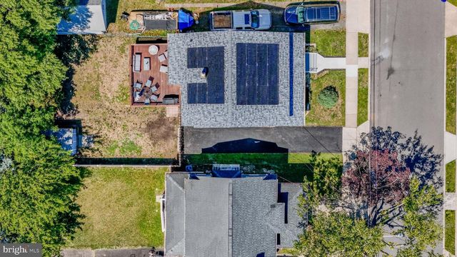 5 OGDEN AVE, Collingswood, NJ 08108