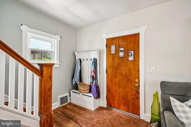 5 OGDEN AVE, Collingswood, NJ 08108