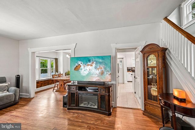 5 OGDEN AVE, Collingswood, NJ 08108